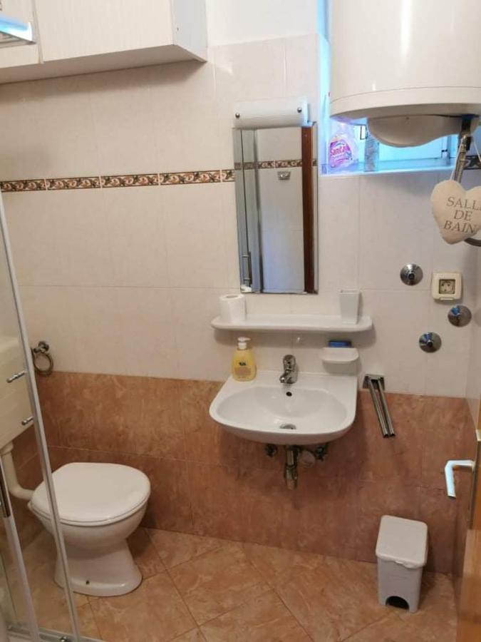 App Carla Apartment Novigrad Istria Exterior foto