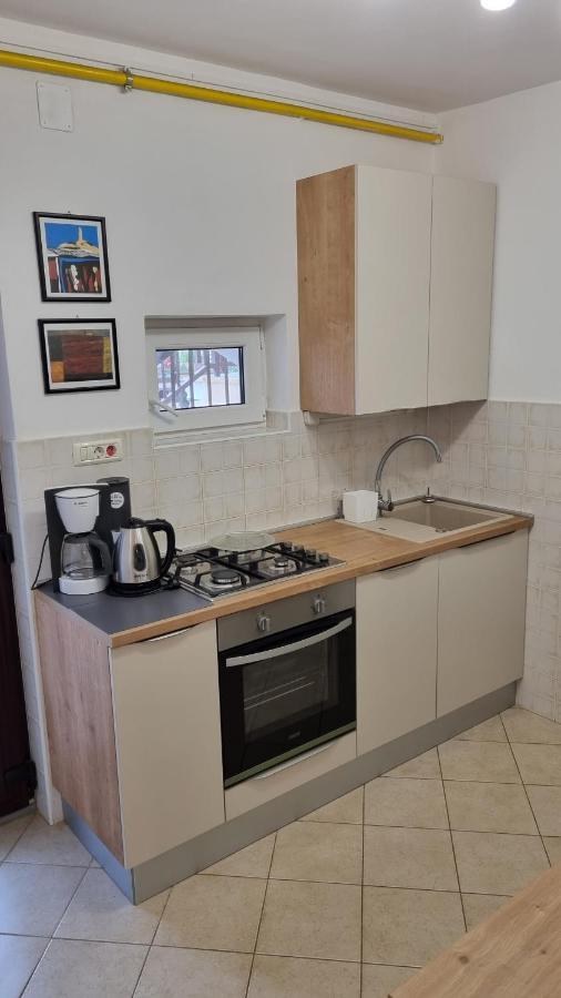 App Carla Apartment Novigrad Istria Exterior foto