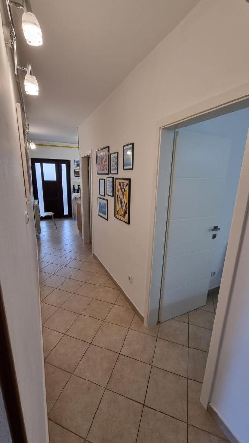 App Carla Apartment Novigrad Istria Exterior foto